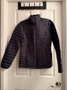 Columbia Women's Dark Black Quilted Packable Puffer Jacket